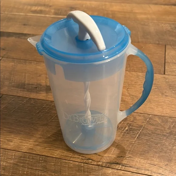 Dr. Brown's Blue Formula Mixing Pitcher - Picture 2 of 3
